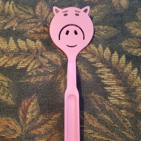 Pampered Chef Pink Hamm Pancake Flipper- Toy Story 4 - Picture 1 of 4